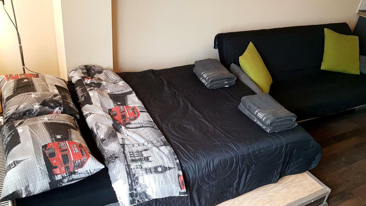 Apartamento Walk Distance To Mokotow Business Park Varsovia Exterior foto