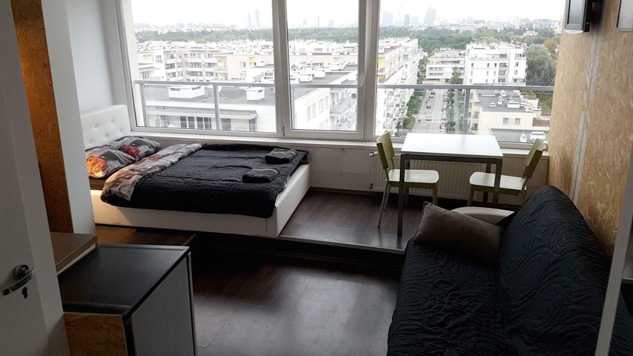 Apartamento Walk Distance To Mokotow Business Park Varsovia Exterior foto