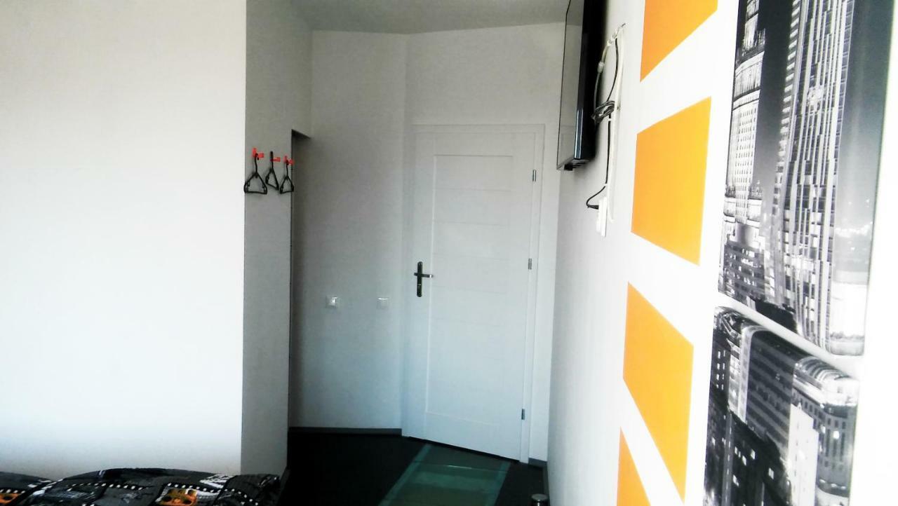 Apartamento Walk Distance To Mokotow Business Park Varsovia Exterior foto