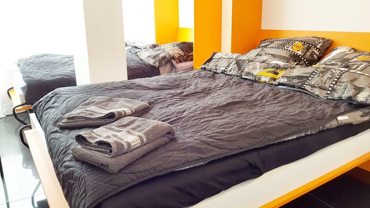 Apartamento Walk Distance To Mokotow Business Park Varsovia Exterior foto