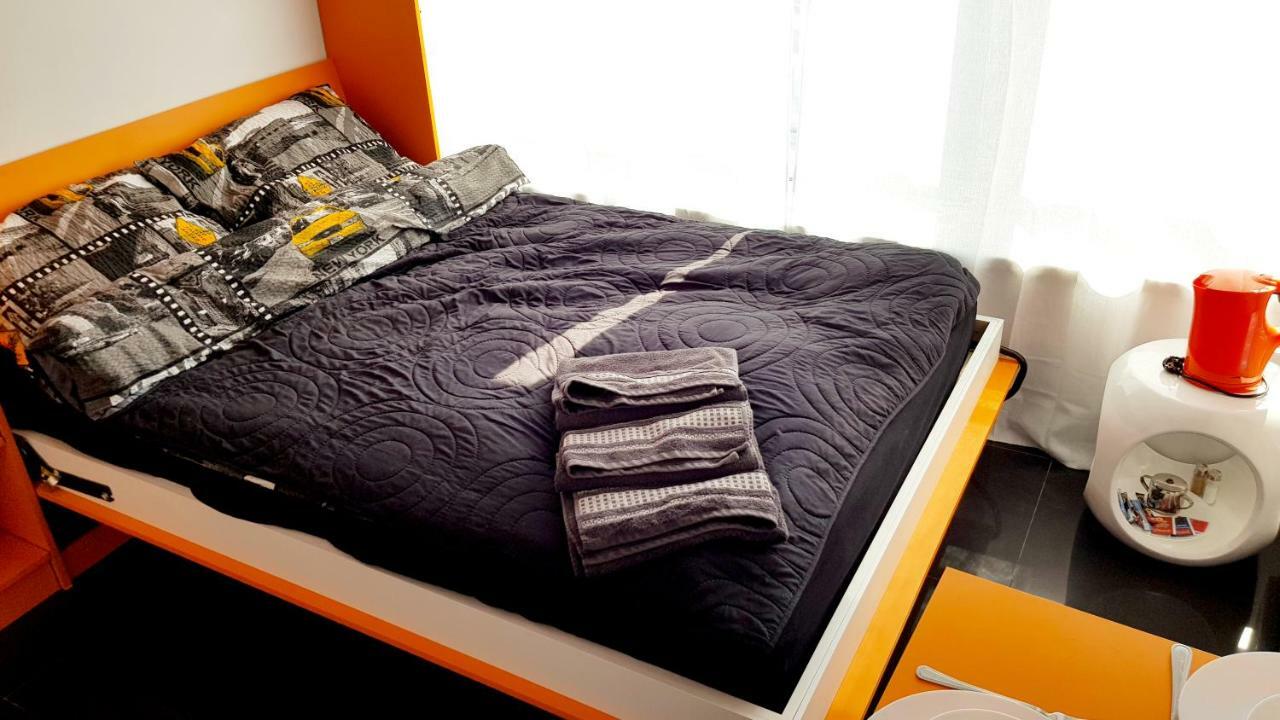 Apartamento Walk Distance To Mokotow Business Park Varsovia Exterior foto
