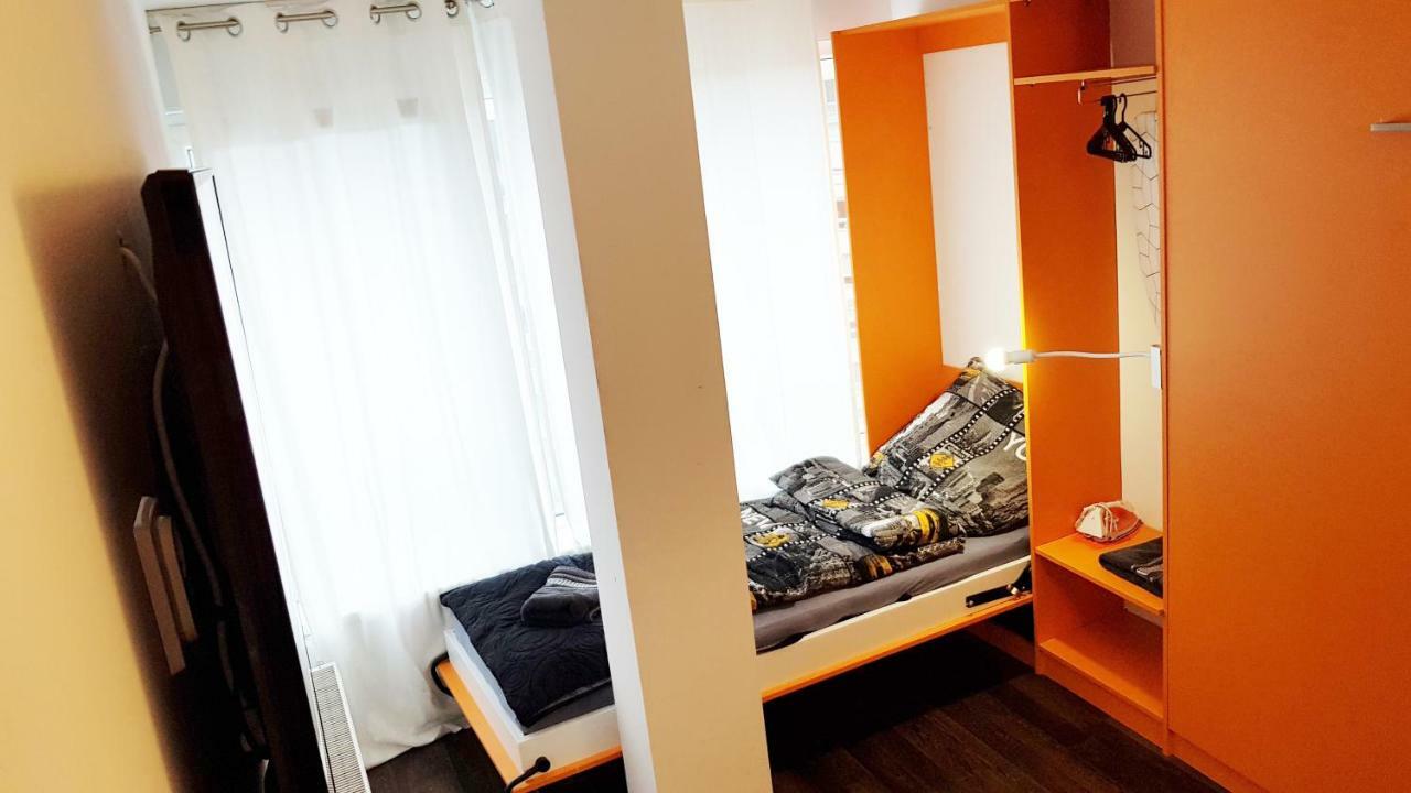 Apartamento Walk Distance To Mokotow Business Park Varsovia Exterior foto